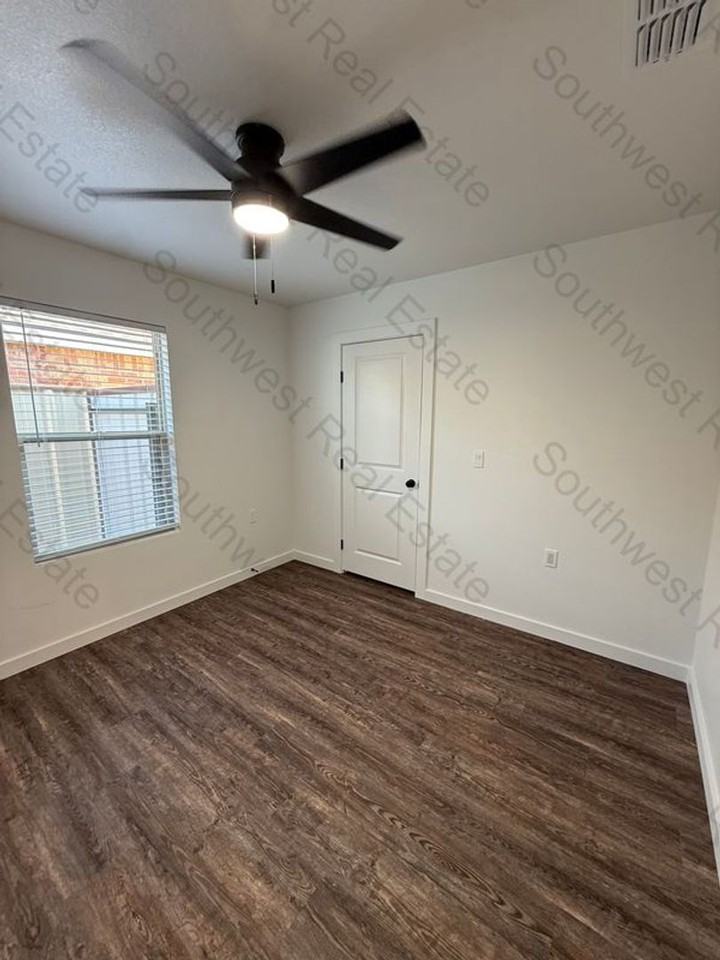 3517 Ethan Ave - Photo 4 of 8