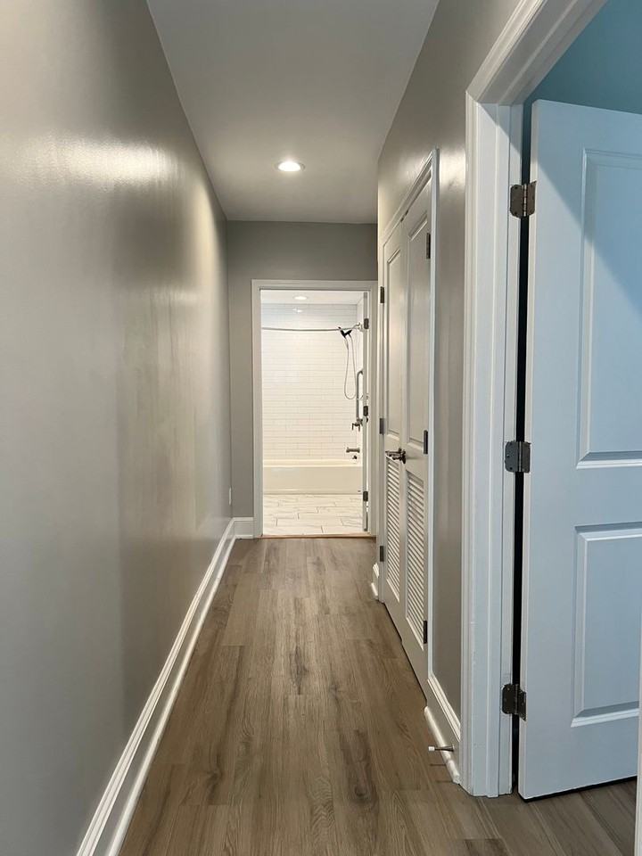 917 Campbell Ave Sw - Photo 2 of 17