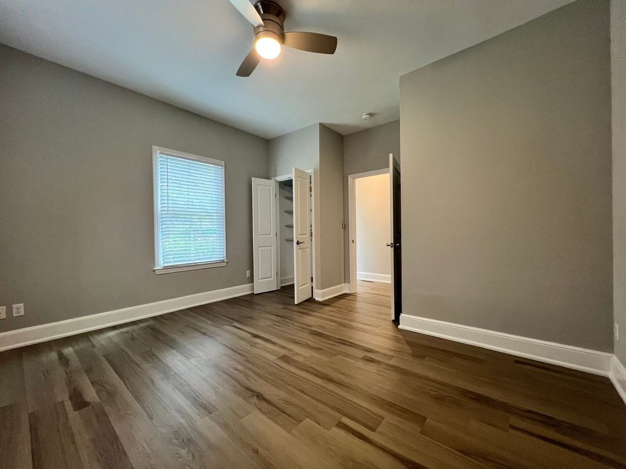 917 Campbell Ave Sw - Photo 4 of 17