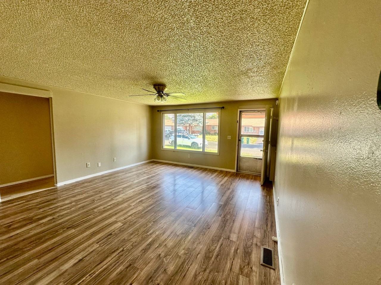 5532 Homer Dr - Photo 3 of 15