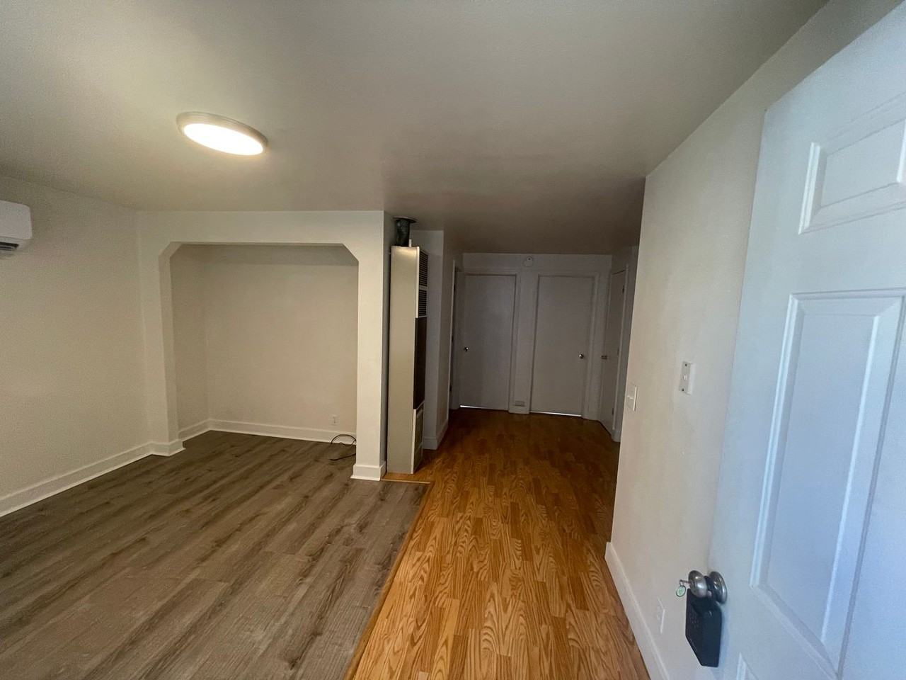 205 S Pine St - Photo 6 of 11