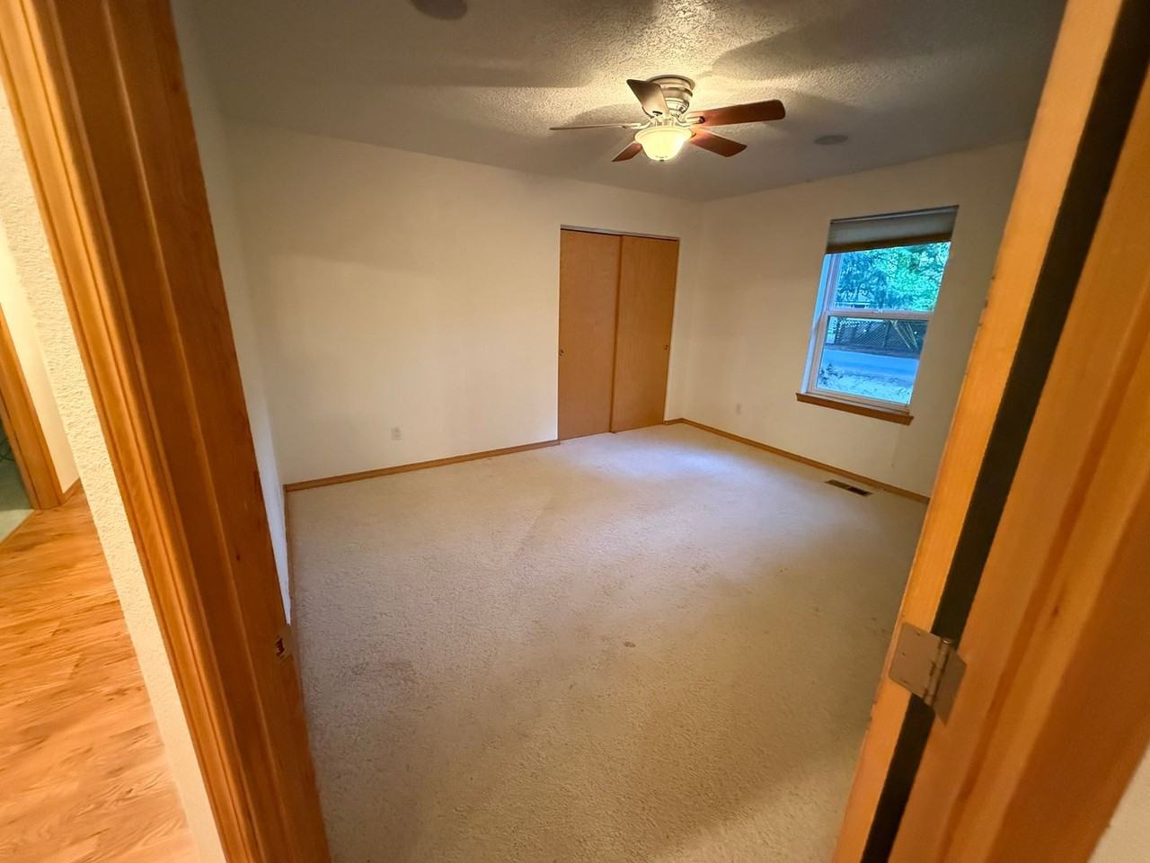 1340 Sw Timian St - Photo 2 of 12