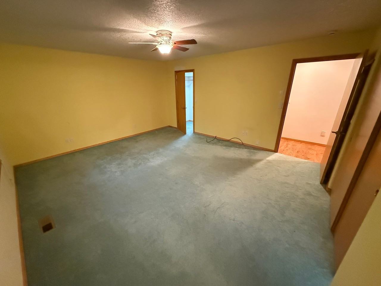 1340 Sw Timian St - Photo 6 of 12