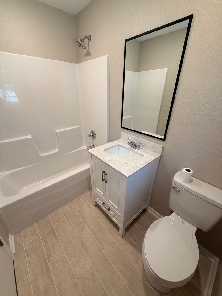 1801 Bernard St - Photo 7 of 12