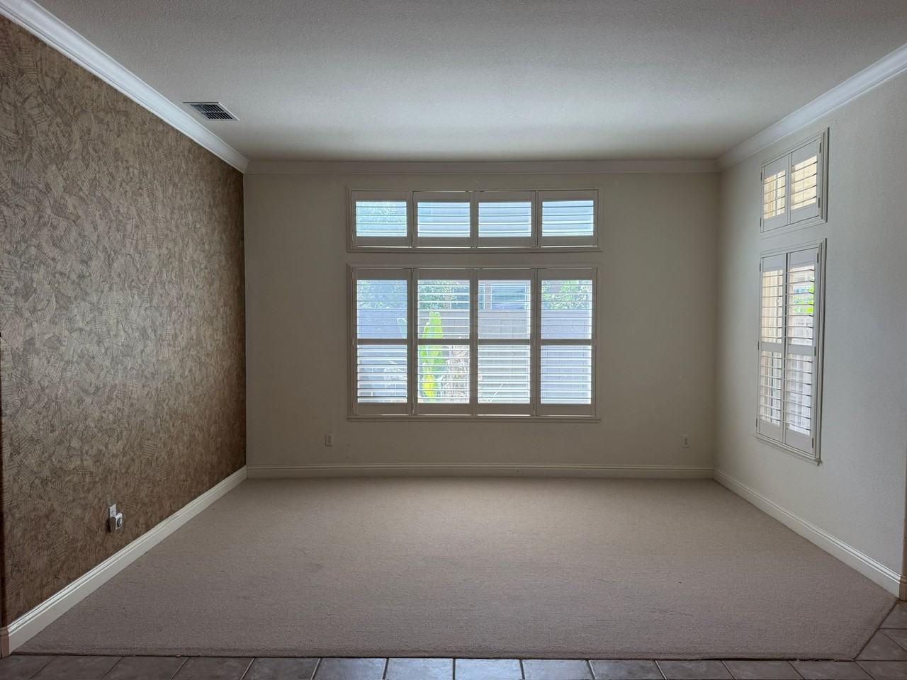 5160 Adamstowne Way - Photo 4 of 27