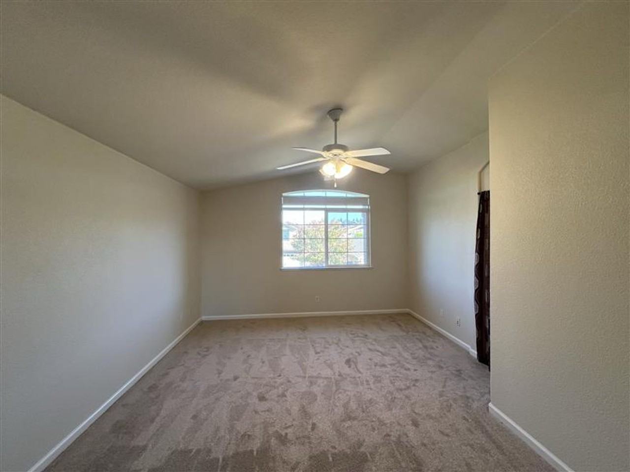2249 Zittel Dr - Photo 6 of 16