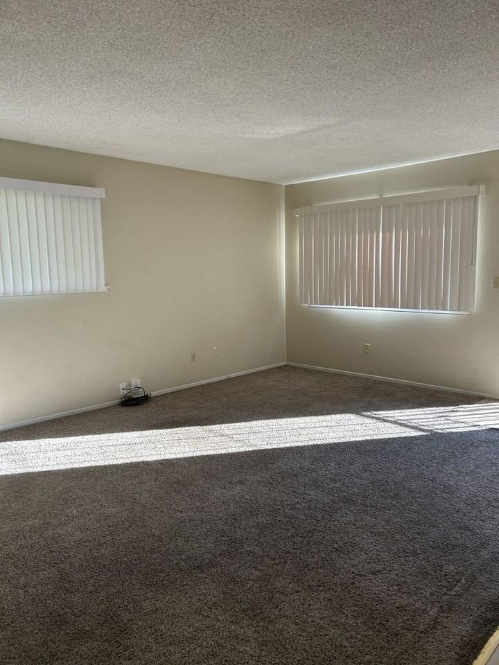 4711 Hayford Way #4 - Photo 2 of 10