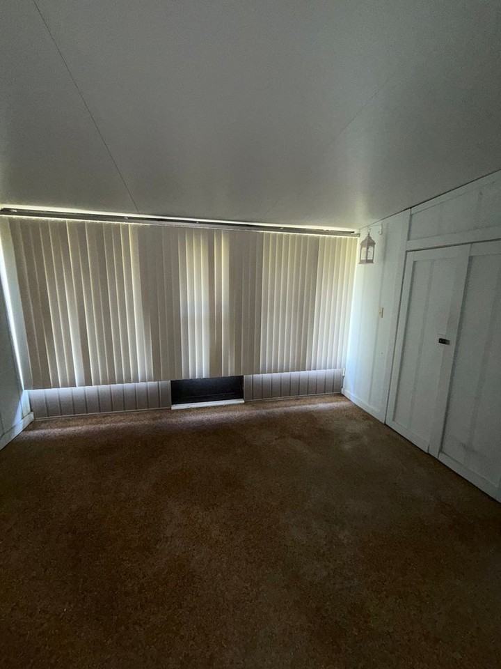 250 Terrace Hill Blvd - Photo 4 of 19