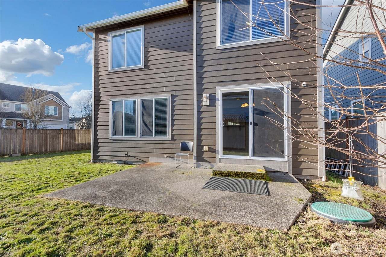 18629 115th Ave E #NA - Photo 5 of 17