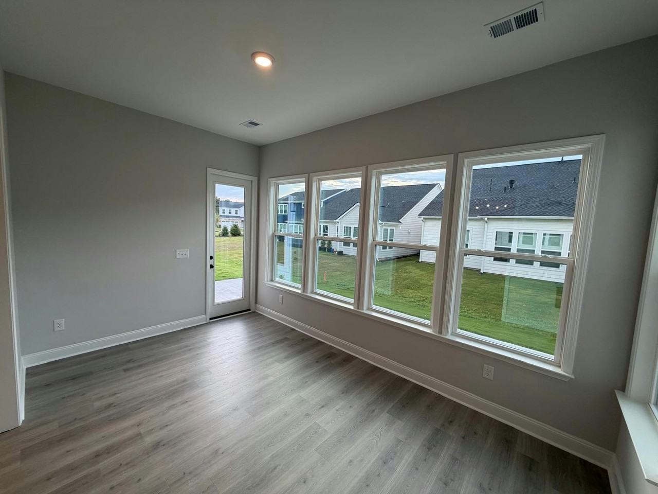 105 Winding Stream Circle - Photo 7 of 23