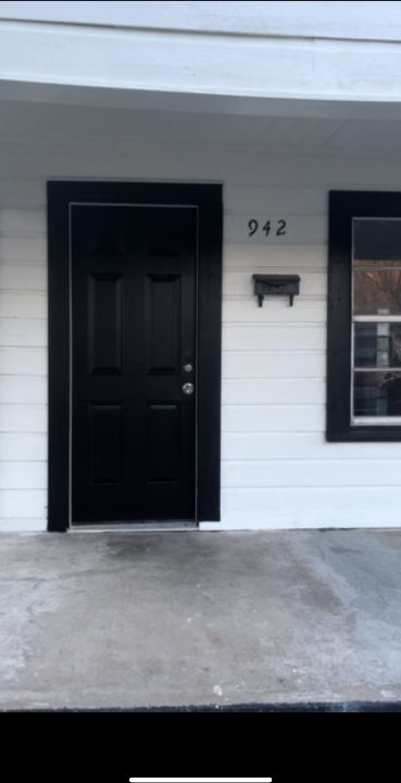 942 Bogan St - Photo 2 of 7