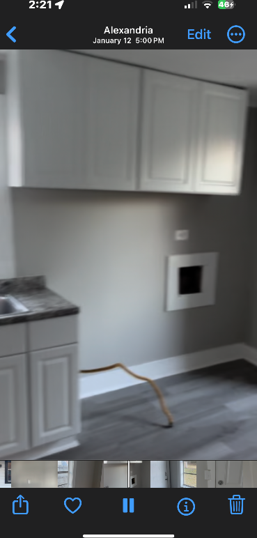 942 Bogan St - Photo 6 of 7