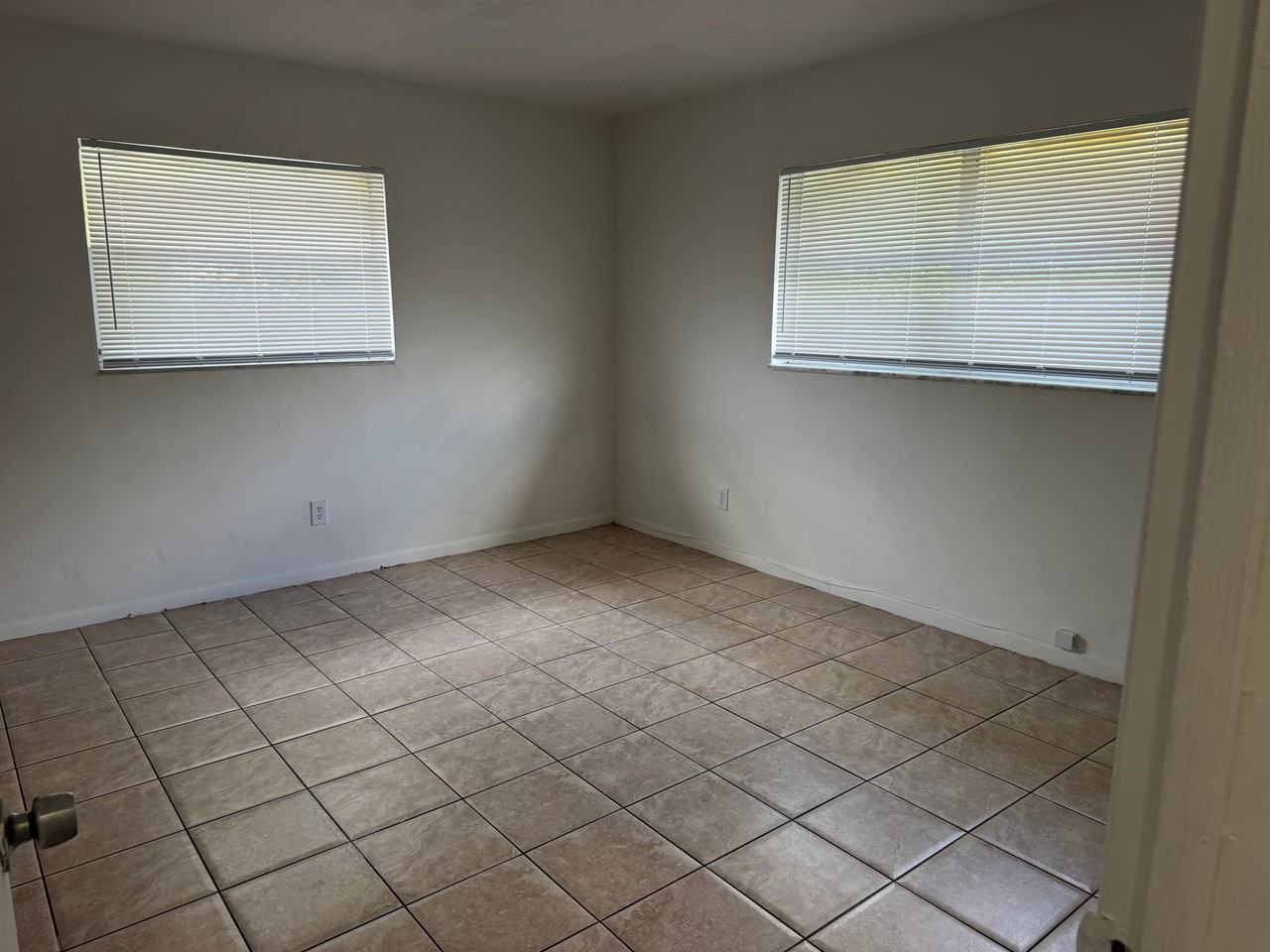 3701 Sw 59th Ter #11 - Photo 7 of 8
