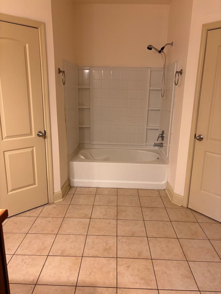 43215 Creek Cir #501 - Photo 7 of 10