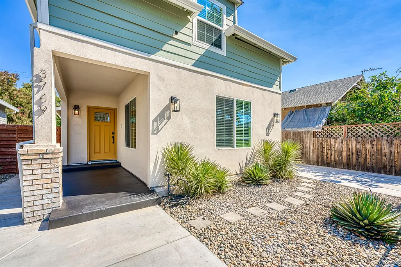 3749 Bigler Way - Photo 4 of 29