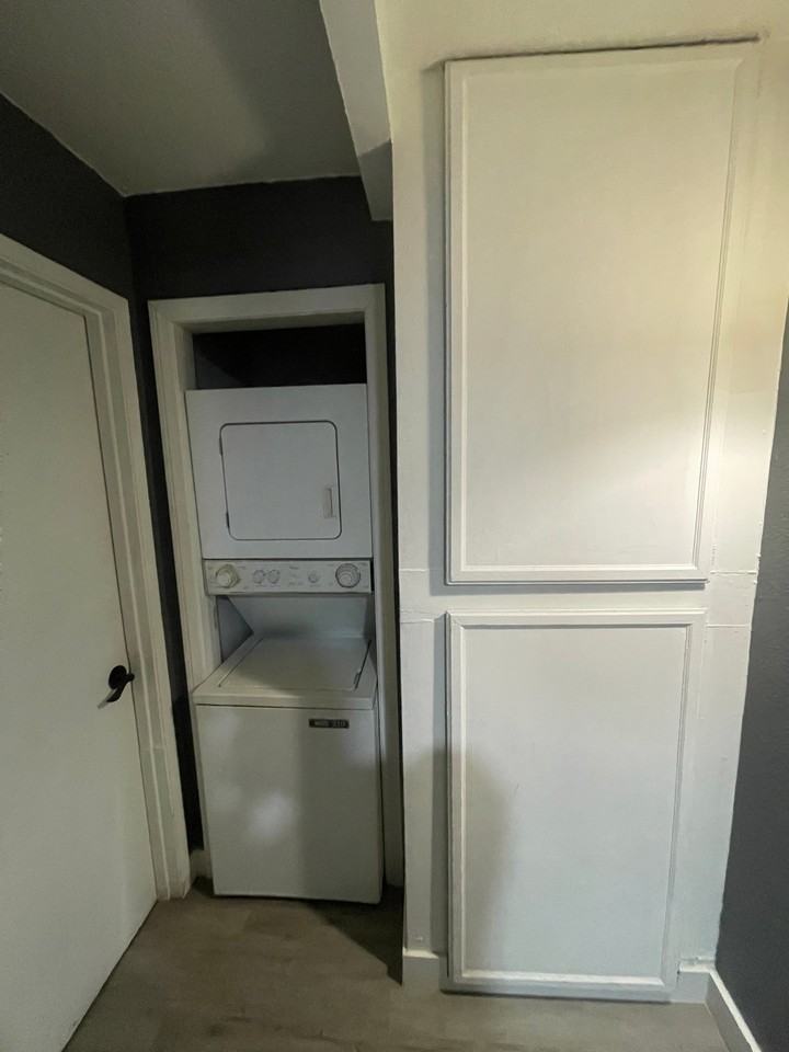 2312 Bassler St #1 - Photo 4 of 6