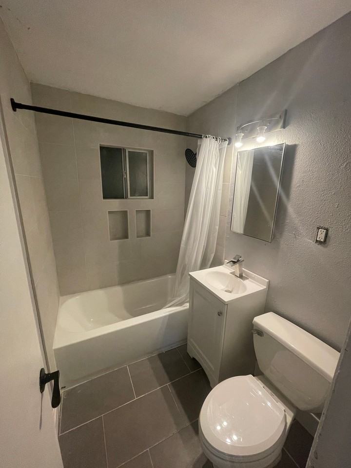 2312 Bassler St #1 - Photo 6 of 6