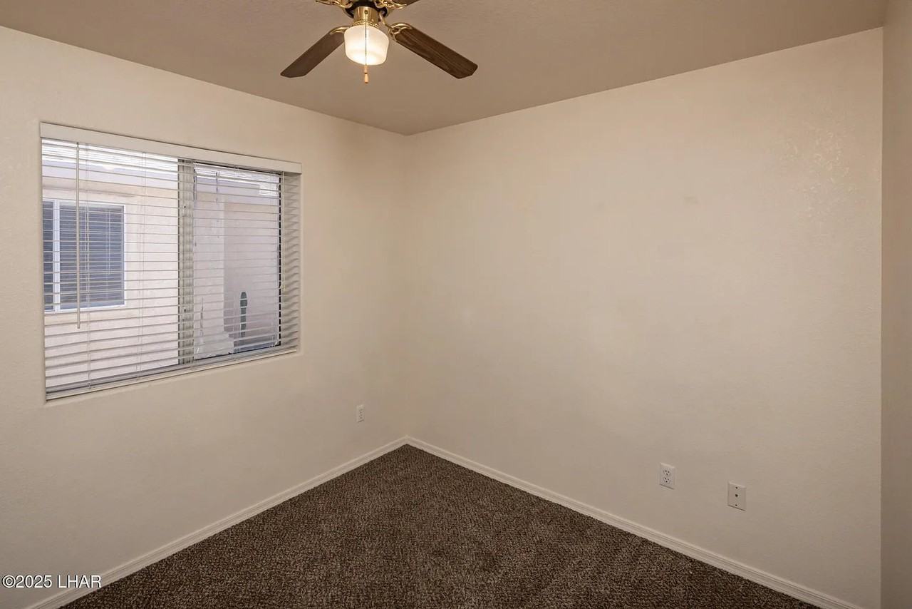 3188 Desert View Ct #102 - Photo 7 of 20