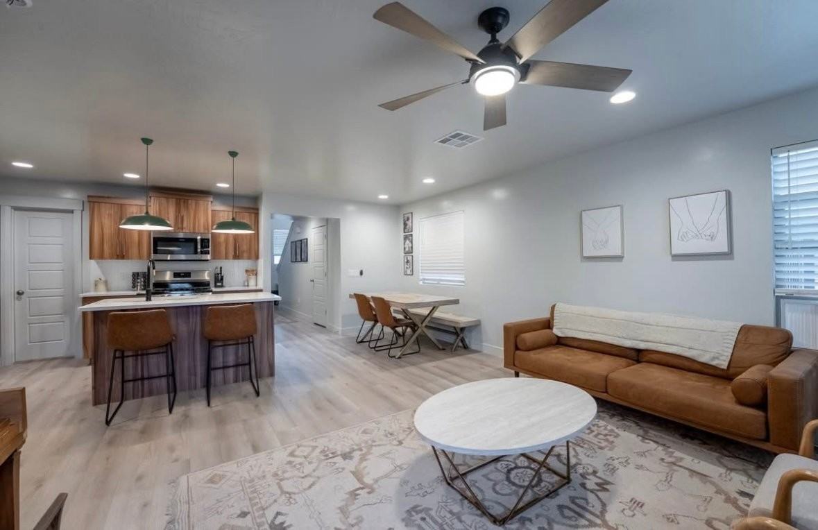 6020 S Ersa Ln - Photo 5 of 7