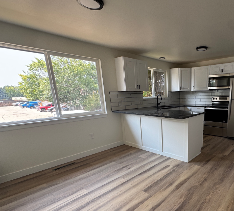 804 Meeker St - Photo 5 of 20
