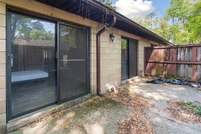 511 Sw 69th St #A - Photo 6 of 10