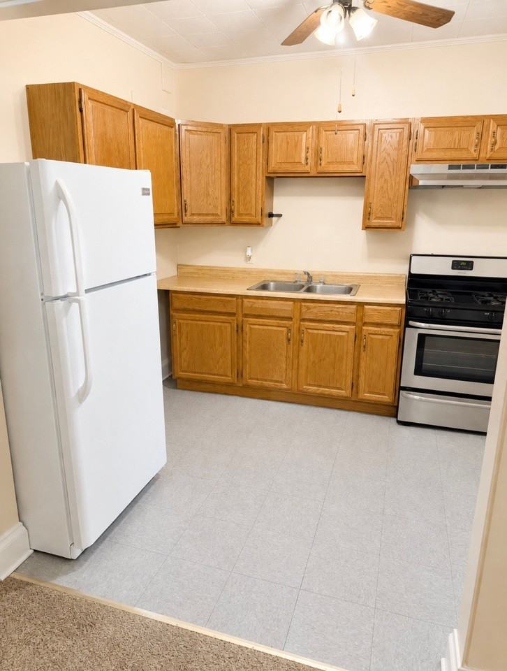 336 College Ave #2W - Photo 4 of 6