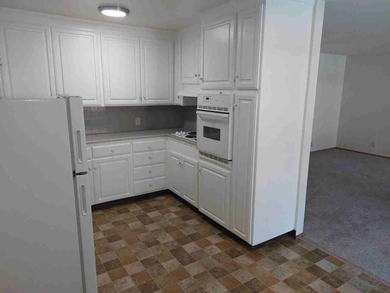 1100 Ranchero Way #15 - Photo 6 of 11