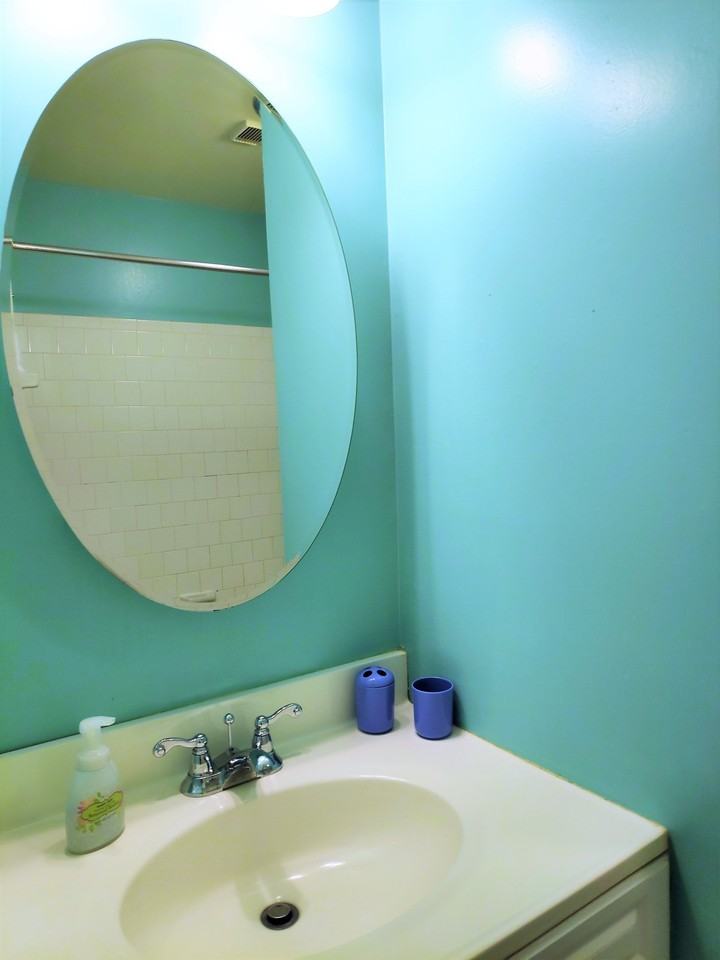 713 Saint Paul St #C - Photo 7 of 11