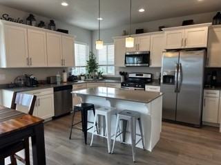16209 S Coupler Ln - Photo 3 of 44