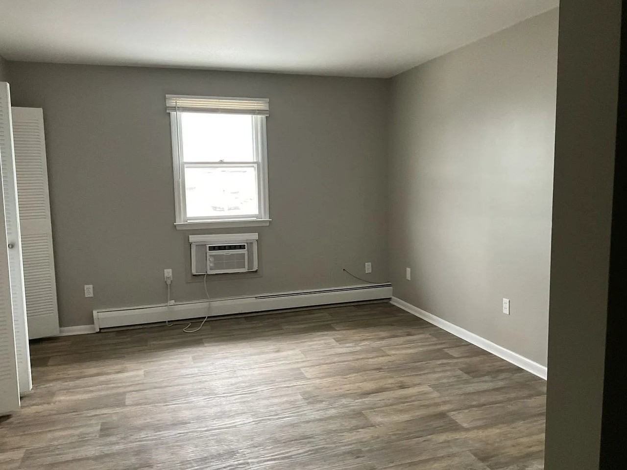110 Sunset Ave #201 - Photo 5 of 25