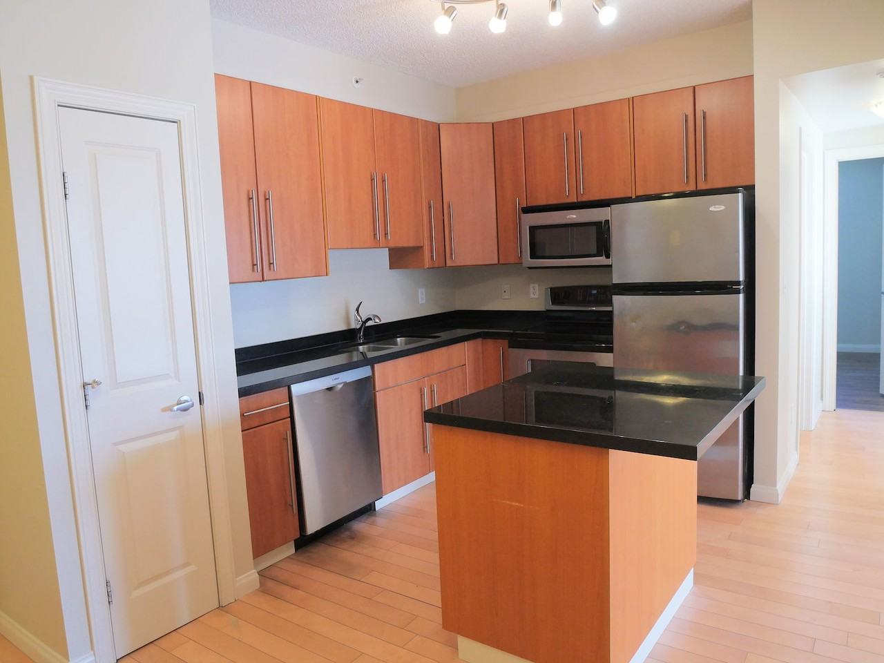 9819 - 9819 104 Street Nw - Photo 2 of 9