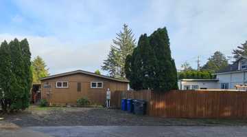 featured image of 246 Se Neptune Ave
