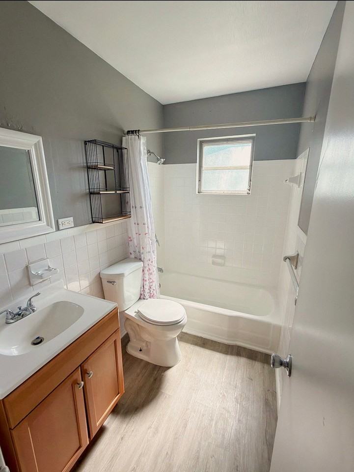 3813 Sw 22nd St - Photo 7 of 10