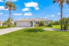 4744 Pompano St - Photo 1 of 1