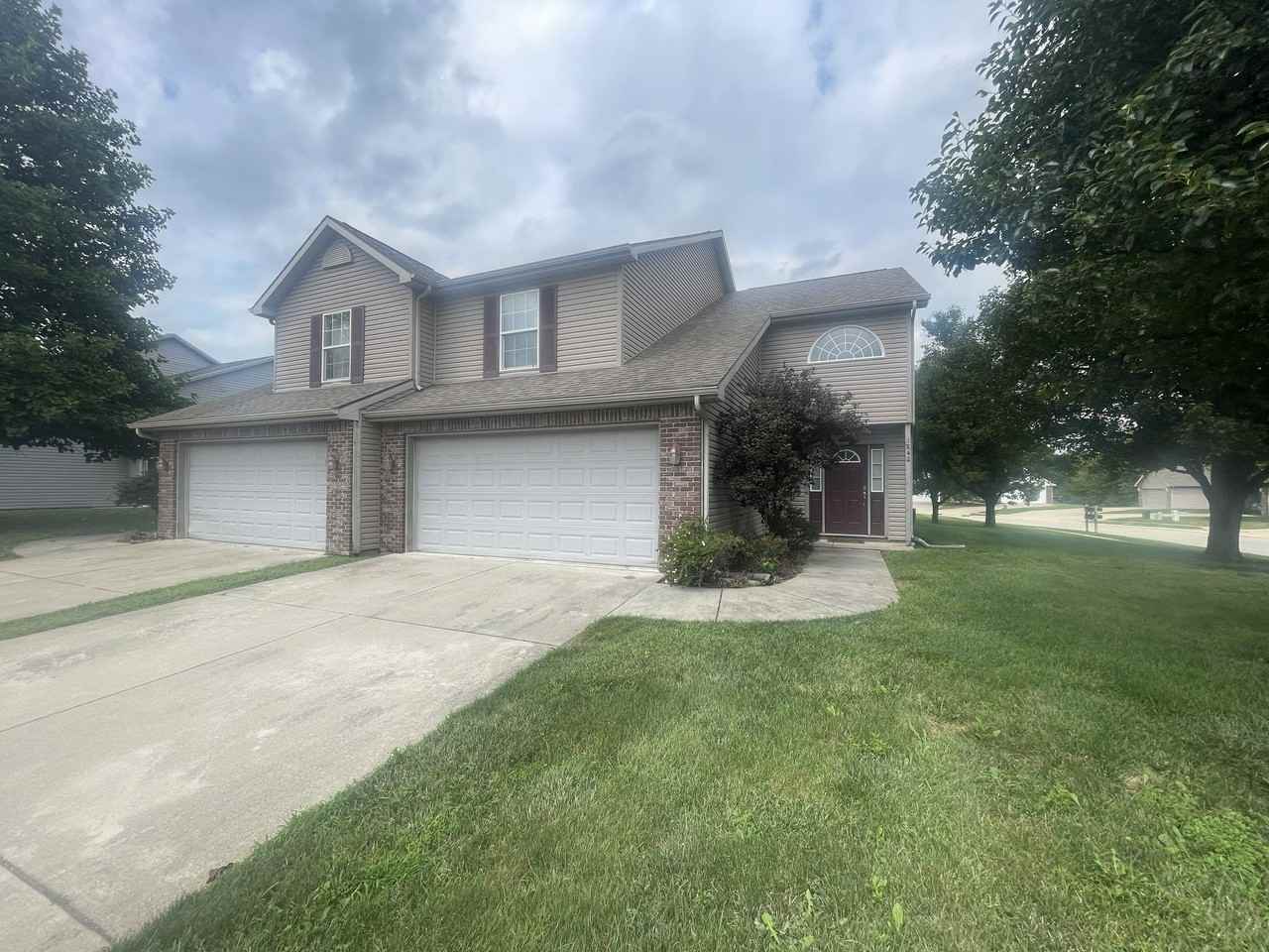 1842 Ellison Dr - Photo 2 of 17