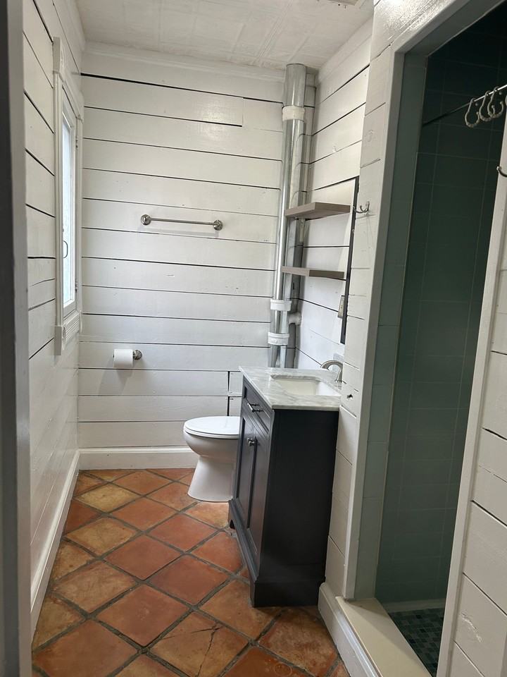 537 Diana St #3 - Photo 6 of 10