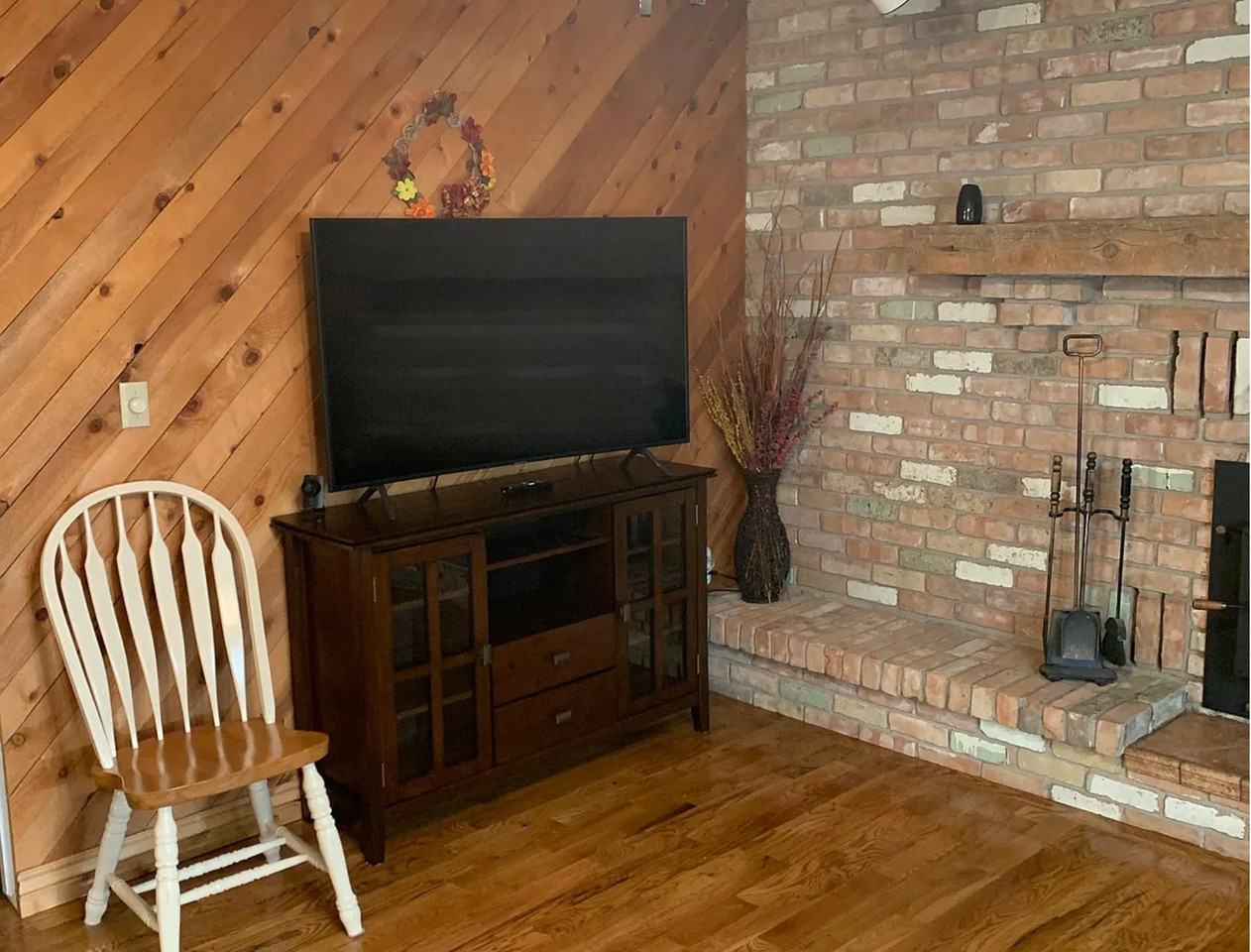 220 W Mill Rd - Photo 7 of 19