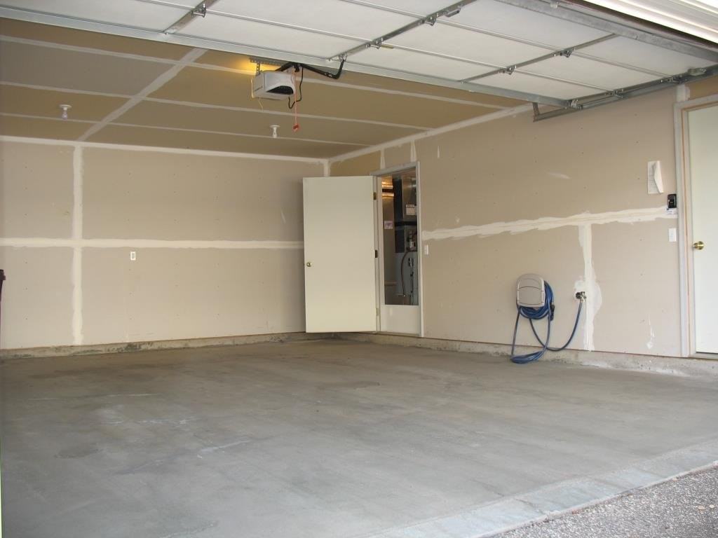 2501 Cobble Hill Ct #J - Photo 2 of 17