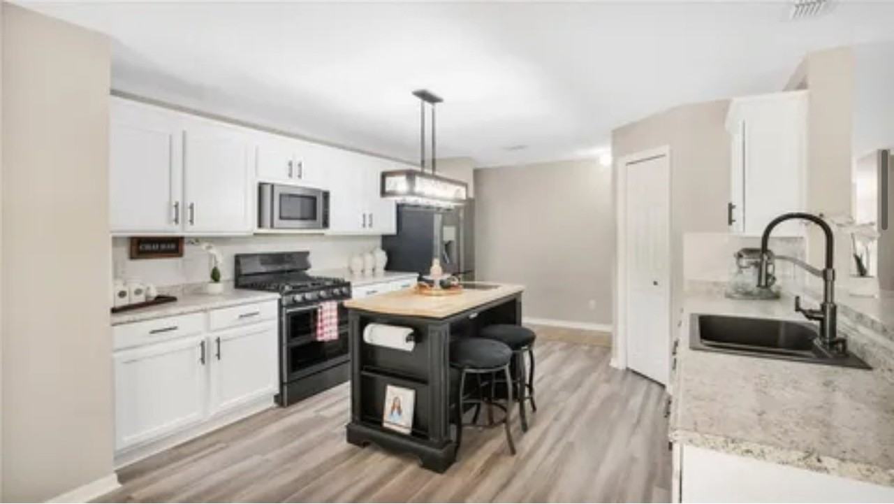 654 Skyridge Rd #1 - Photo 2 of 9