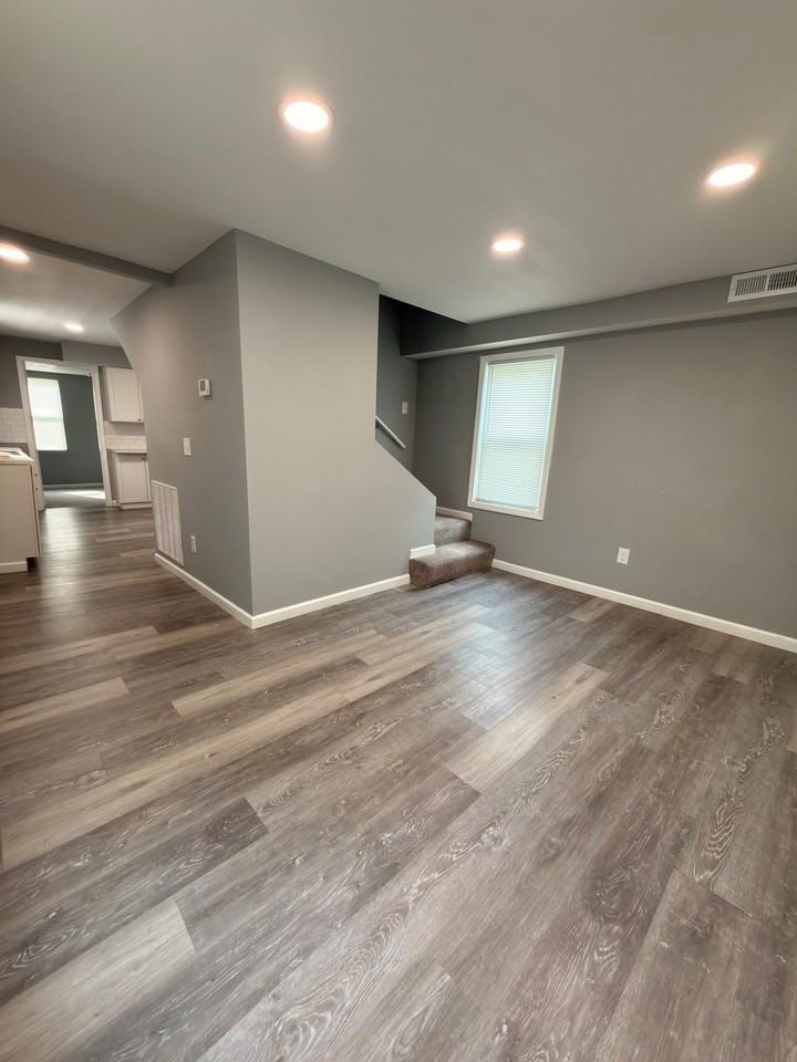 2767 Hiawatha St - Photo 2 of 25