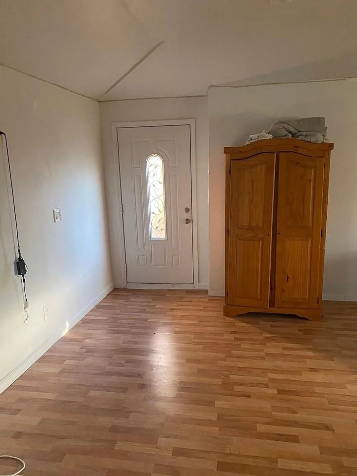 1650 W 85th St - Photo 2 of 20