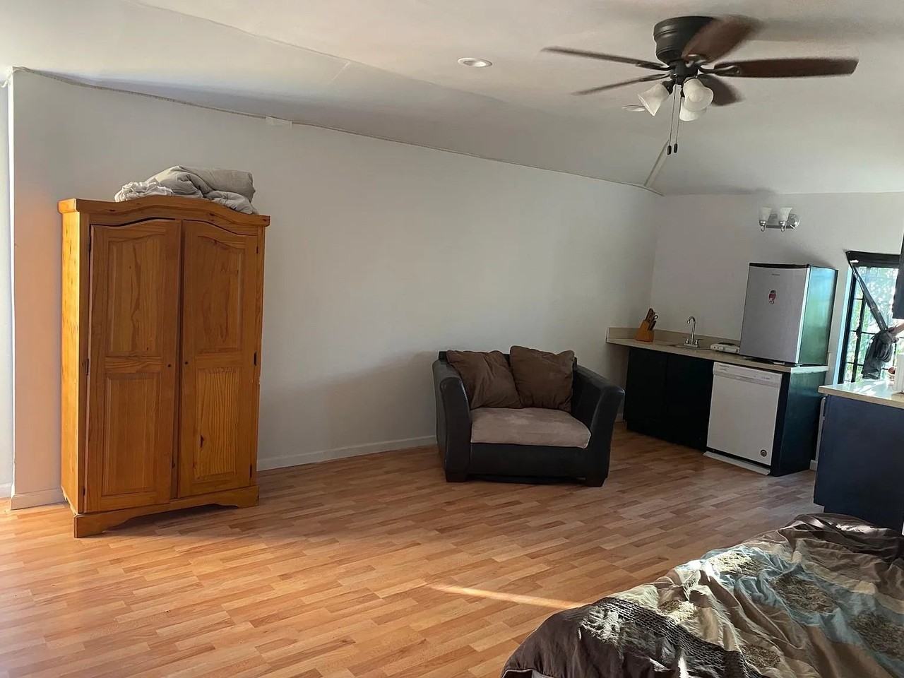 1650 W 85th St - Photo 4 of 20