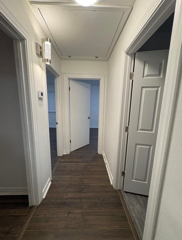 2117 W 19th St - Photo 5 of 18