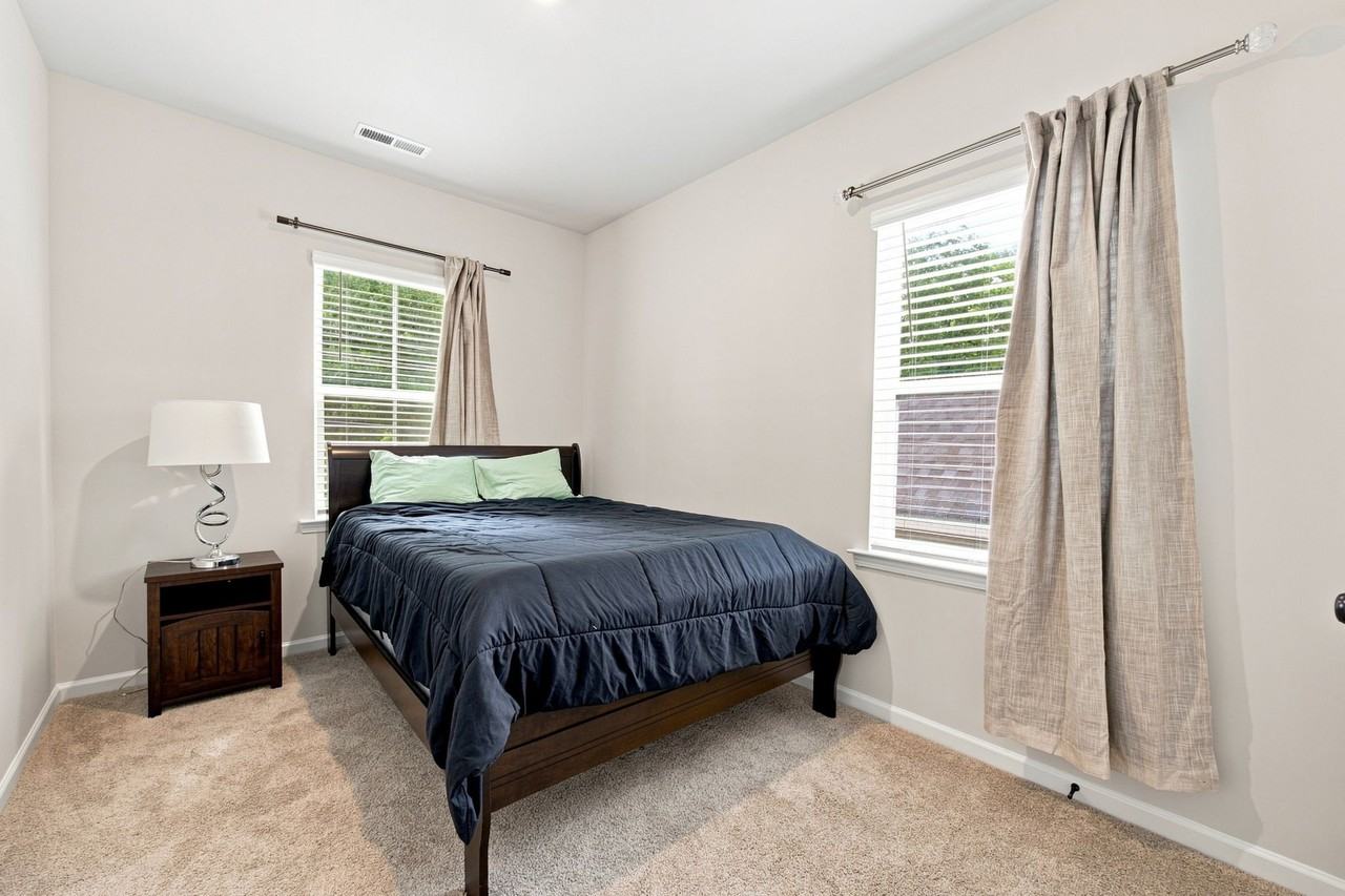 3018 Reid Ave - Photo 7 of 17