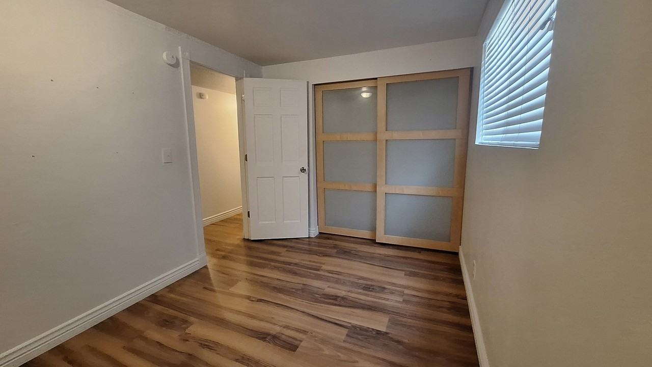 935 E St #15 - Photo 7 of 10