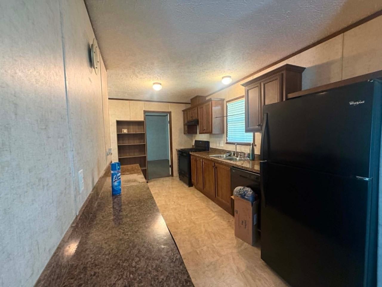 1236 N Oaklane Rd - Photo 2 of 9