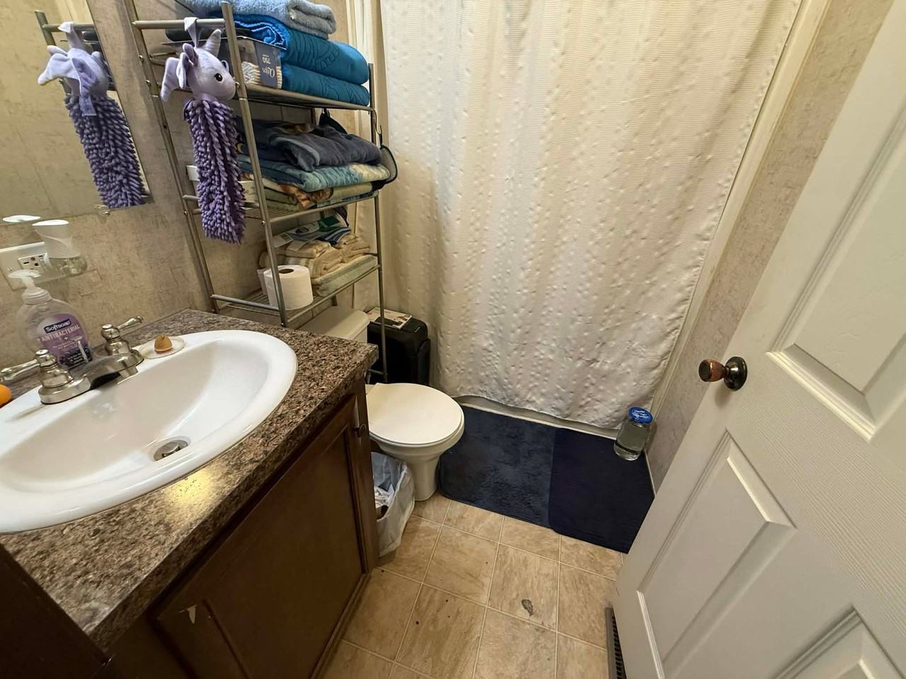 1236 N Oaklane Rd - Photo 7 of 9
