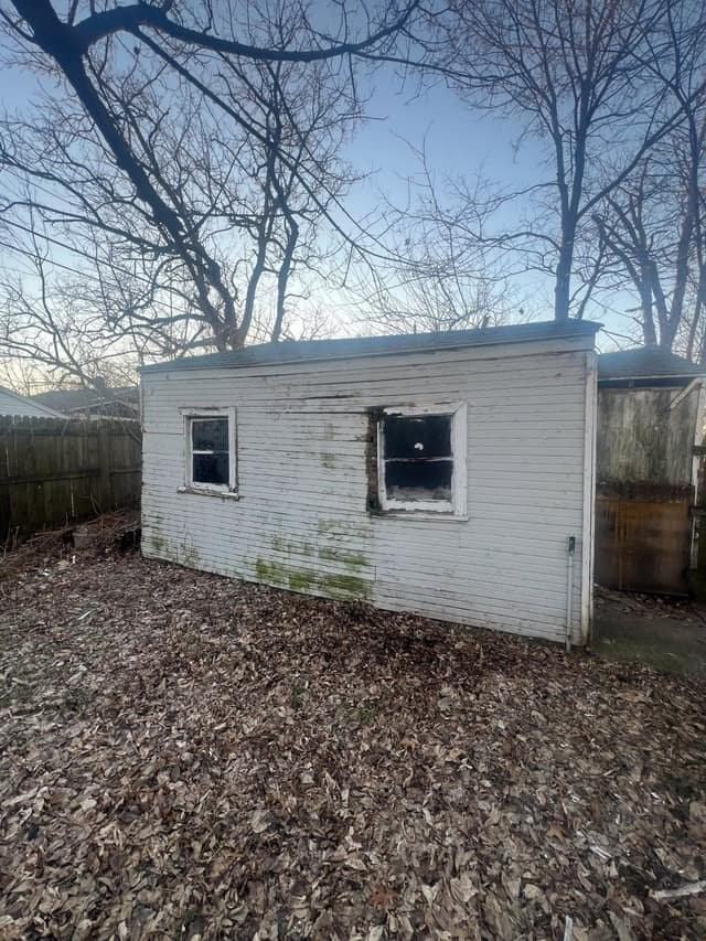 1527 E Decatur St - Photo 6 of 11