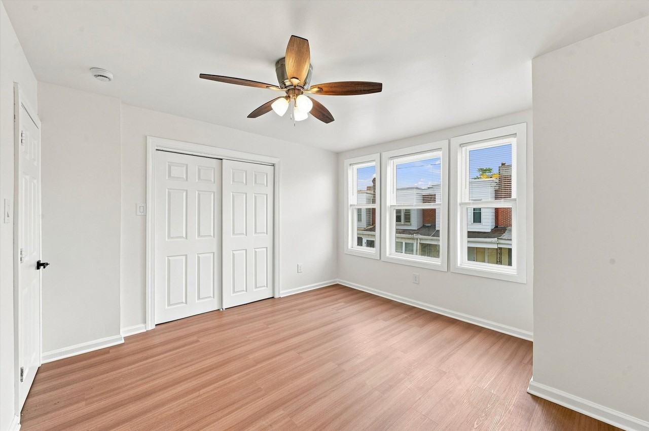 6711 Linmore Ave - Photo 2 of 14
