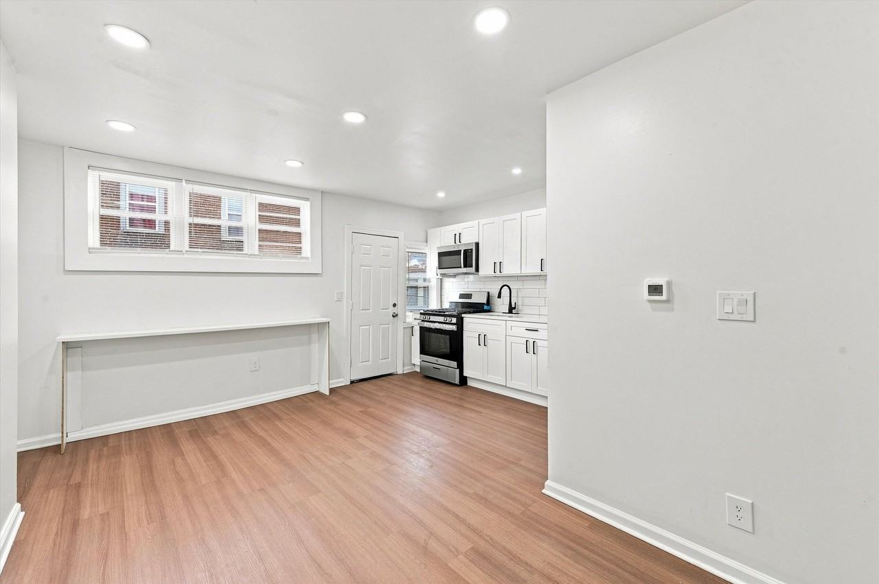 6711 Linmore Ave - Photo 4 of 14